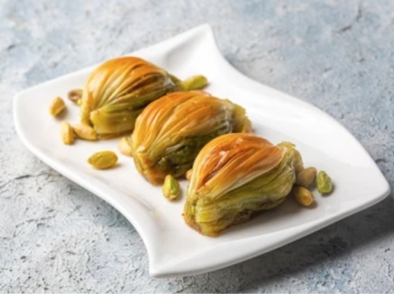 Kaliteli Malzeme Uyumu 750 Gr Baklava Ordu pasta