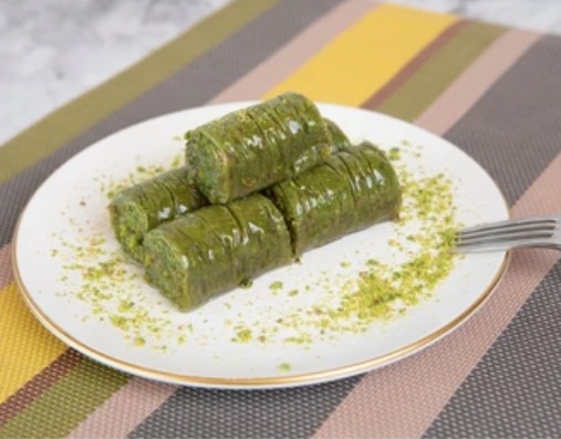 Tereyağlı Hamur 1000 Gr Fıstık Sarma Ordu pasta